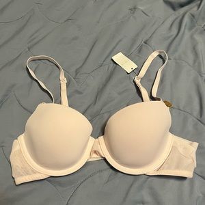 Love By Gap Bra Women’s 32B Light Pink Underwire Straps NWT